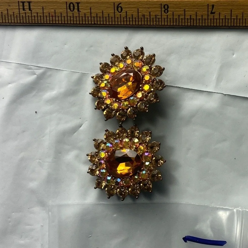 Vintage Sunburst Style Clip On Earrings Gold‎ Tone Rhinestone Accent Women